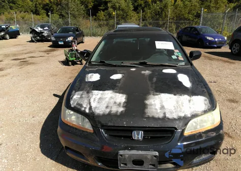 2002 Honda Accord Cpe Ex W/Leather/Ex z USA, uszkodzony, nr VIN 1HGCG32562A016561